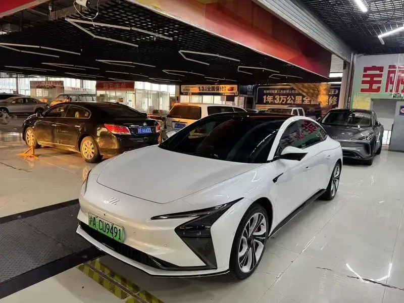 2022 IM Motors (Zhiji) L7 с пробегом 125 000 км