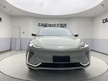 2024 IM Motors (Zhiji) LS7 с пробегом 100 км