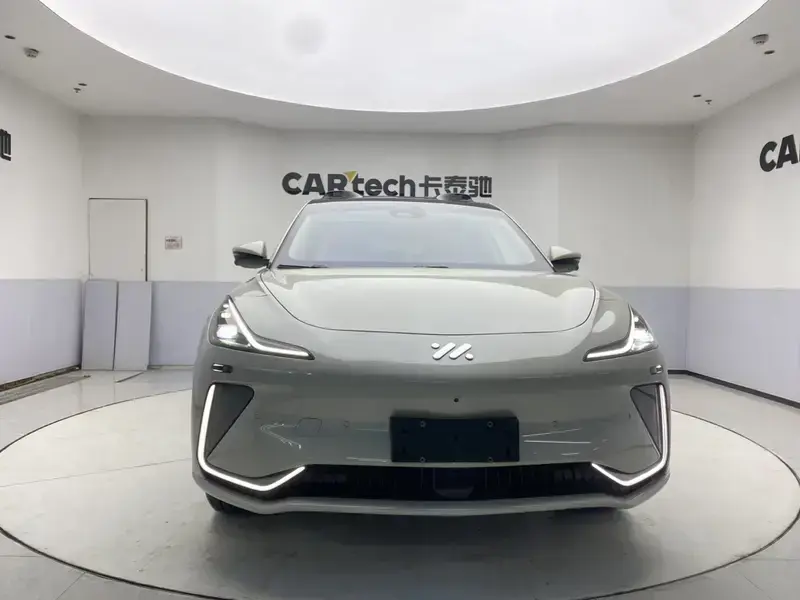 2024 IM Motors (Zhiji) LS7 с пробегом 100 км