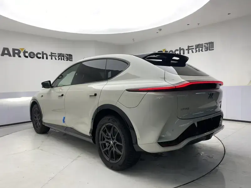 2024 IM Motors (Zhiji) LS7 с пробегом 100 км