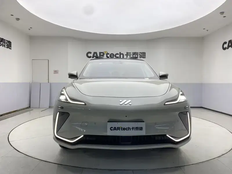 2024 IM Motors (Zhiji) LS7 с пробегом 100 км