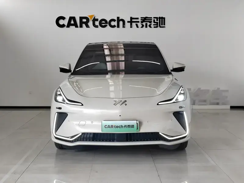 2023 IM Motors (Zhiji) LS7 с пробегом 34 000 км