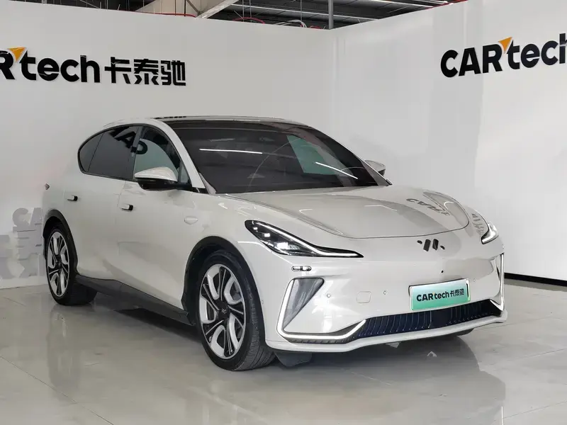 2023 IM Motors (Zhiji) LS7 с пробегом 34 000 км