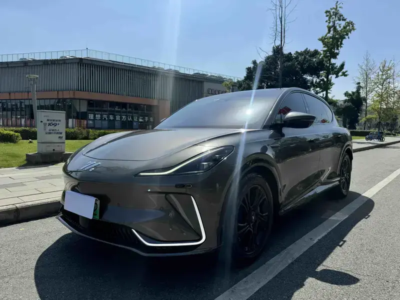2023 IM Motors (Zhiji) LS7 с пробегом 56 000 км