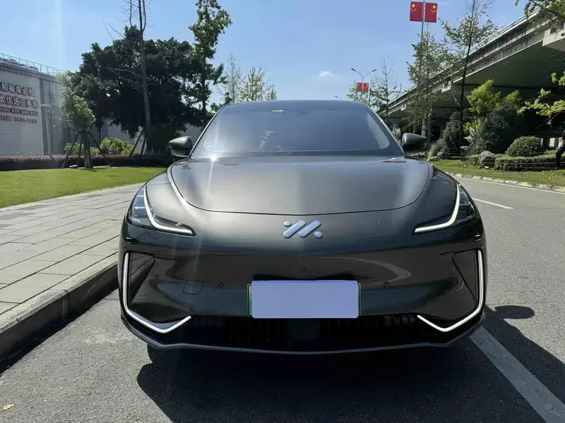 2023 IM Motors (Zhiji) LS7 с пробегом 56 000 км