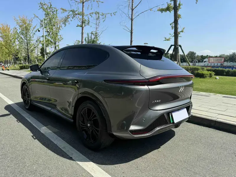 2023 IM Motors (Zhiji) LS7 с пробегом 56 000 км