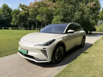 IM Motors (Zhiji) LS7