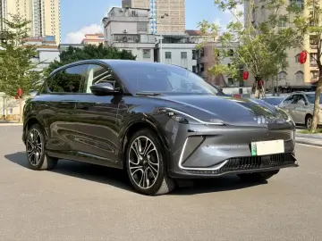2023 IM Motors (Zhiji) LS7 с пробегом 34 000 км