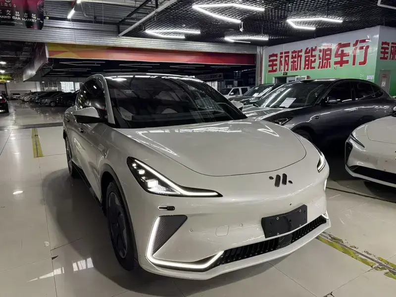 2023 IM Motors (Zhiji) LS7 с пробегом 15 000 км