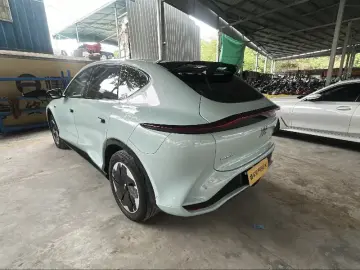 2023 IM Motors (Zhiji) LS7 с пробегом 93 200 км