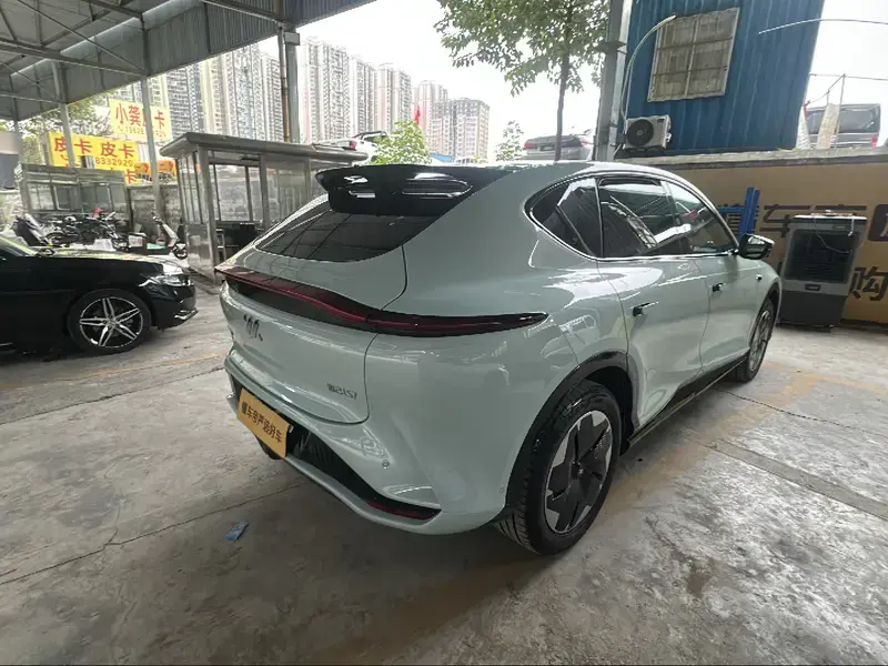 2023 IM Motors (Zhiji) LS7 с пробегом 93 200 км