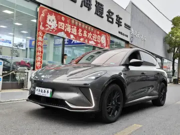 2023 IM Motors (Zhiji) LS7 с пробегом 28 000 км