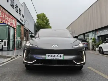 2023 IM Motors (Zhiji) LS7 с пробегом 28 000 км