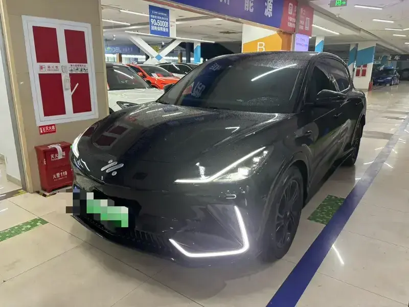 2023 IM Motors (Zhiji) LS7 с пробегом 114 000 км