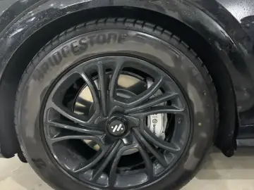 2023 IM Motors (Zhiji) LS7 с пробегом 114 000 км
