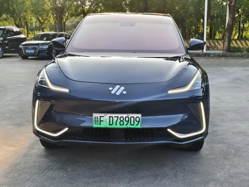 2023 IM Motors (Zhiji) LS7 с пробегом 145 000 км