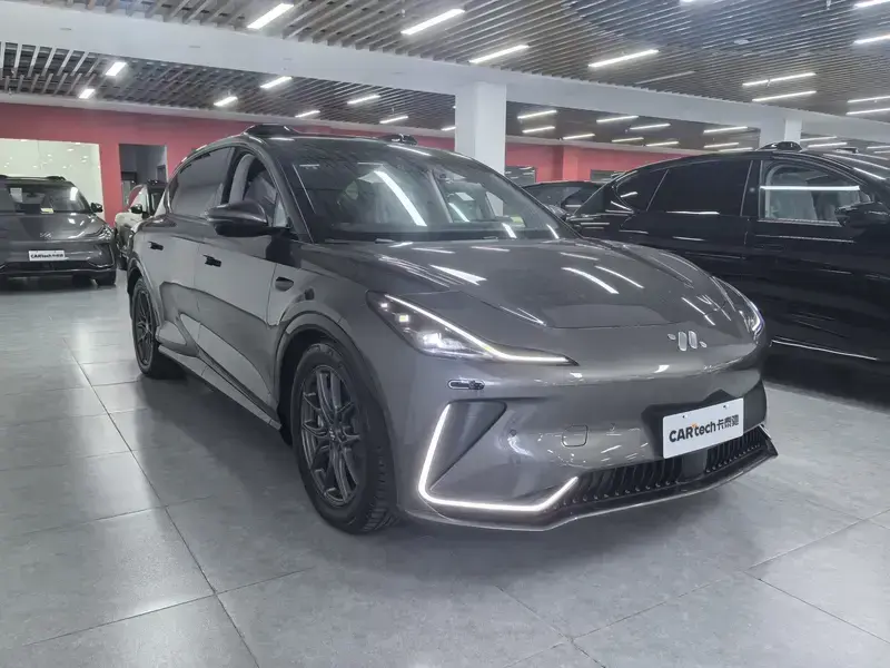 2023 IM Motors (Zhiji) LS7 с пробегом 100 км
