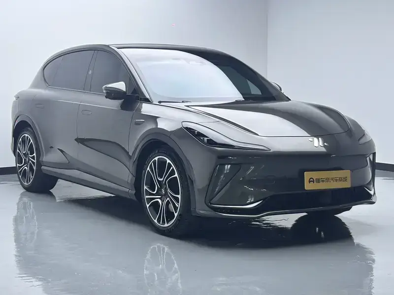 2023 IM Motors (Zhiji) LS7 с пробегом 77 200 км