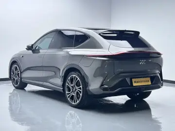 2023 IM Motors (Zhiji) LS7 с пробегом 77 200 км