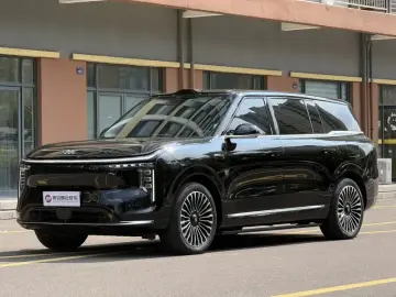 2026 IM Motors (Zhiji) LS9 с пробегом 10 000 км