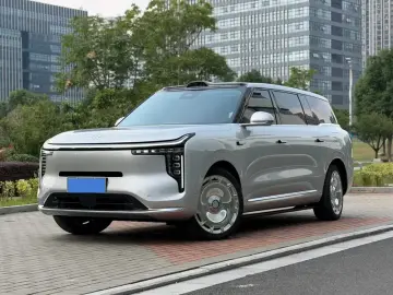 2026 IM Motors (Zhiji) LS9 с пробегом 14 000 км