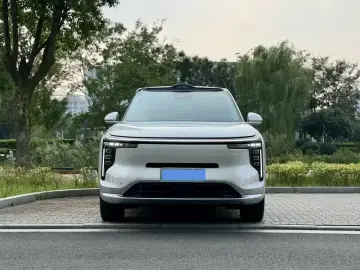 2026 IM Motors (Zhiji) LS9 с пробегом 14 000 км