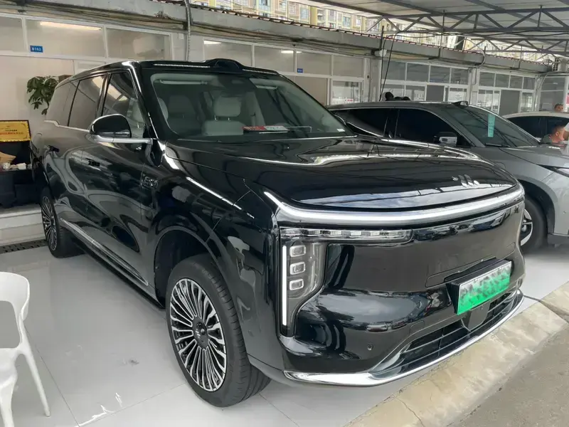 2026 IM Motors (Zhiji) LS9 с пробегом 14 000 км