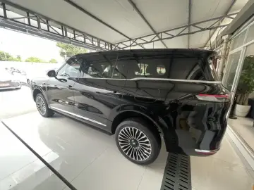 2026 IM Motors (Zhiji) LS9 с пробегом 14 000 км
