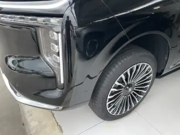 2026 IM Motors (Zhiji) LS9 с пробегом 14 000 км