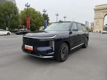 2026 IM Motors (Zhiji) LS9 с пробегом 7 900 км