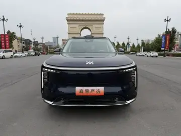 2026 IM Motors (Zhiji) LS9 с пробегом 7 900 км