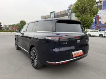 2026 IM Motors (Zhiji) LS9 с пробегом 7 900 км