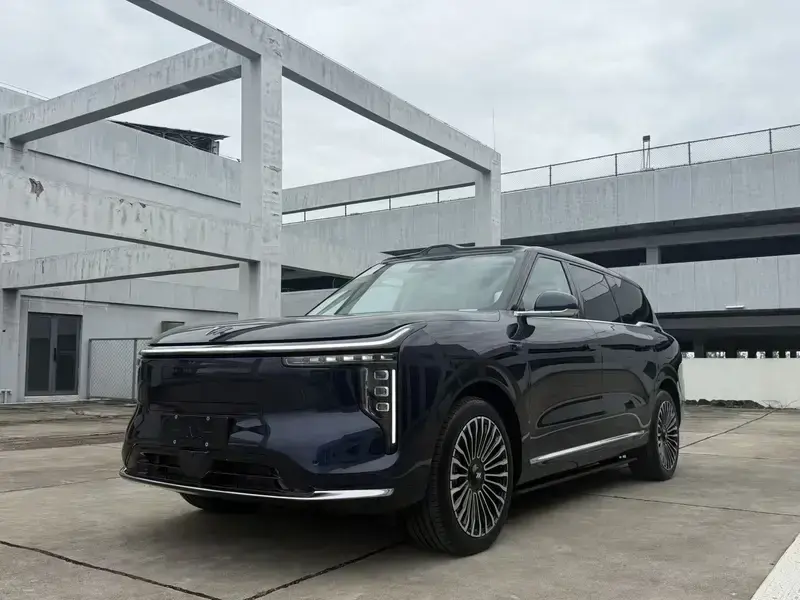 2026 IM Motors (Zhiji) LS9 с пробегом 13 000 км