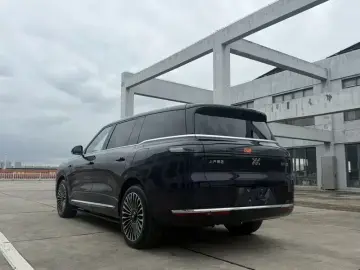 2026 IM Motors (Zhiji) LS9 с пробегом 13 000 км