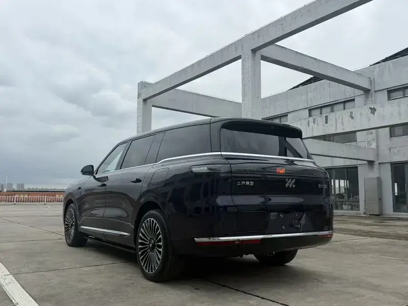 2026 IM Motors (Zhiji) LS9 с пробегом 13 000 км