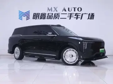 2026 IM Motors (Zhiji) LS9 с пробегом 18 700 км