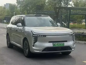 2026 IM Motors (Zhiji) LS9 с пробегом 11 000 км