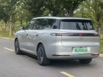 2026 IM Motors (Zhiji) LS9 с пробегом 11 000 км