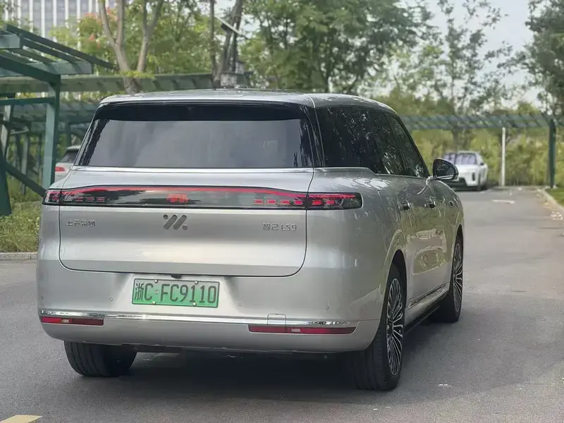 2026 IM Motors (Zhiji) LS9 с пробегом 11 000 км