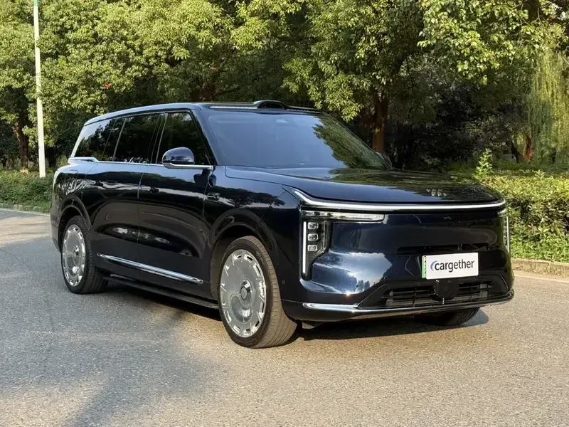 2026 IM Motors (Zhiji) LS9 с пробегом 10 000 км