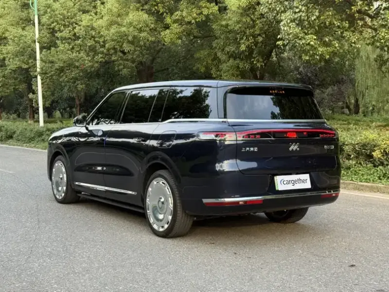 2026 IM Motors (Zhiji) LS9 с пробегом 10 000 км