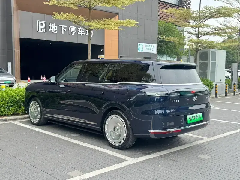 2026 IM Motors (Zhiji) LS9 с пробегом 20 000 км