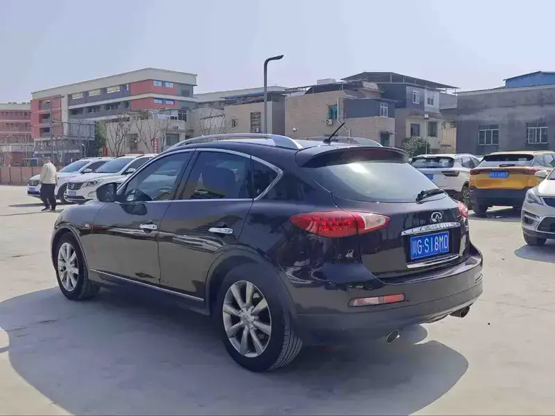 2010 Infiniti EX с пробегом 160 000 км