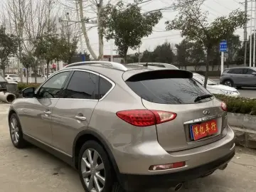 2010 Infiniti EX с пробегом 138 000 км