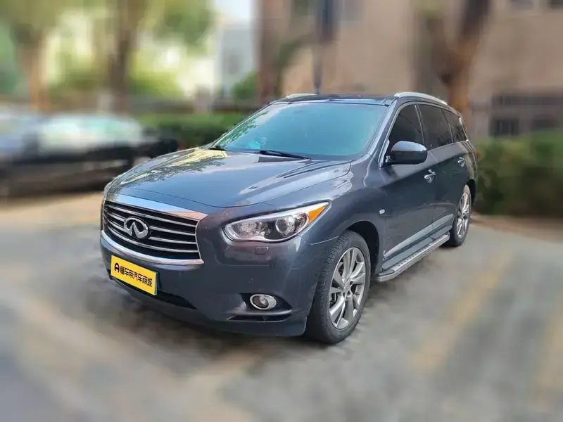 2013 Infiniti JX с пробегом 135 400 км