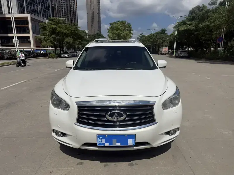 2013 Infiniti JX с пробегом 170 000 км