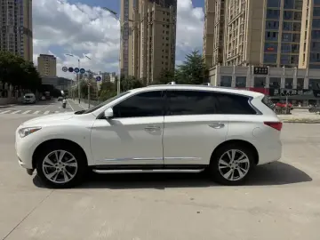 2013 Infiniti JX с пробегом 170 000 км