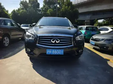 2013 Infiniti JX с пробегом 215 000 км