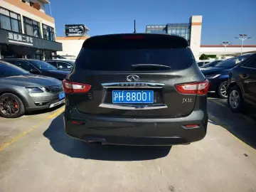 2013 Infiniti JX с пробегом 215 000 км