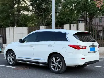 2013 Infiniti JX с пробегом 119 000 км